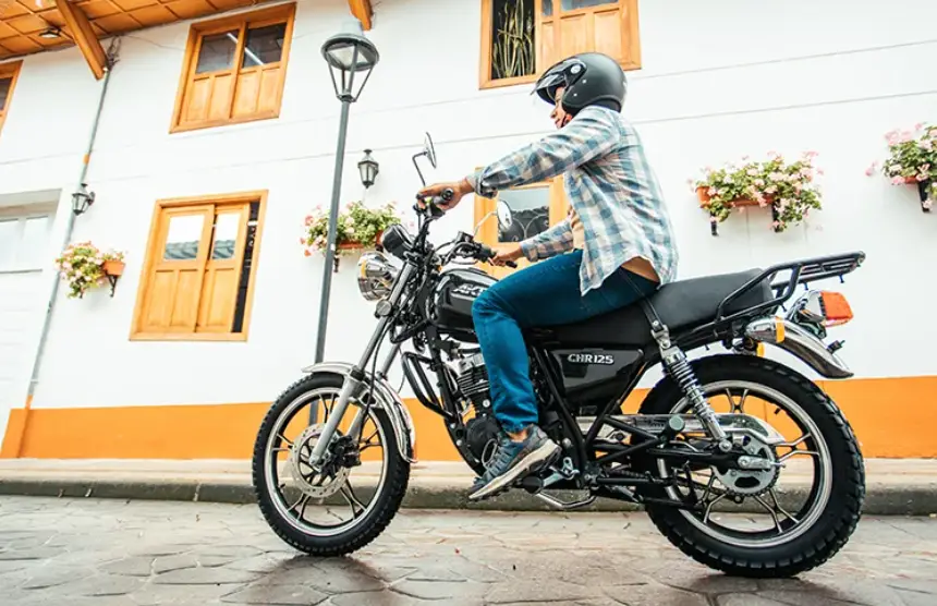 AKT CHR 125 para trabajo en Medellín