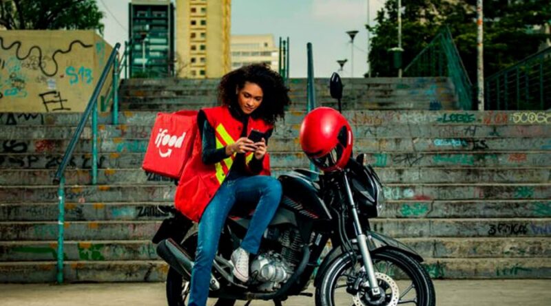 Moto financiada para trabajar en Medellín